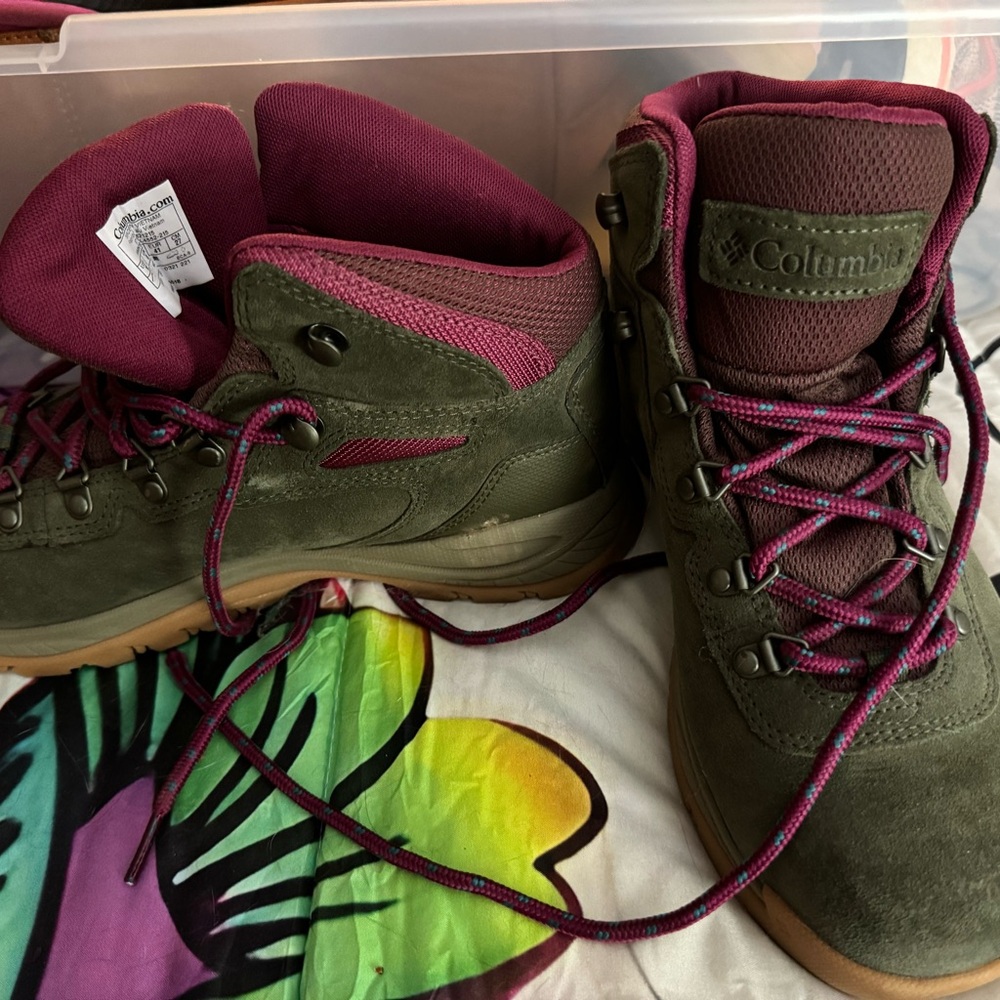 Colombia hiking boots